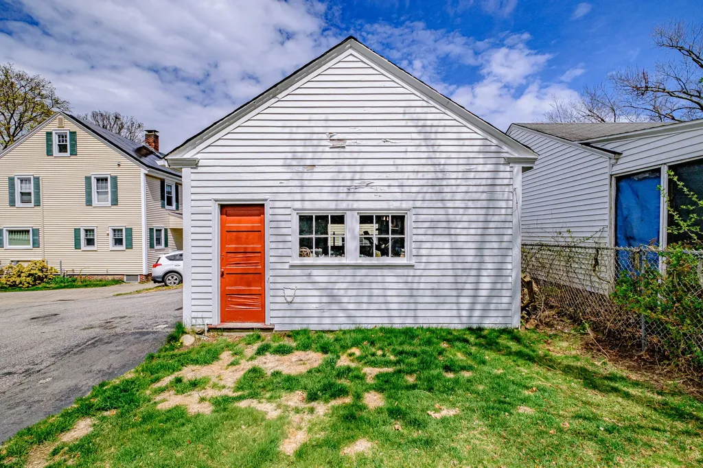 38 Kenwood Street Portland ME 04102