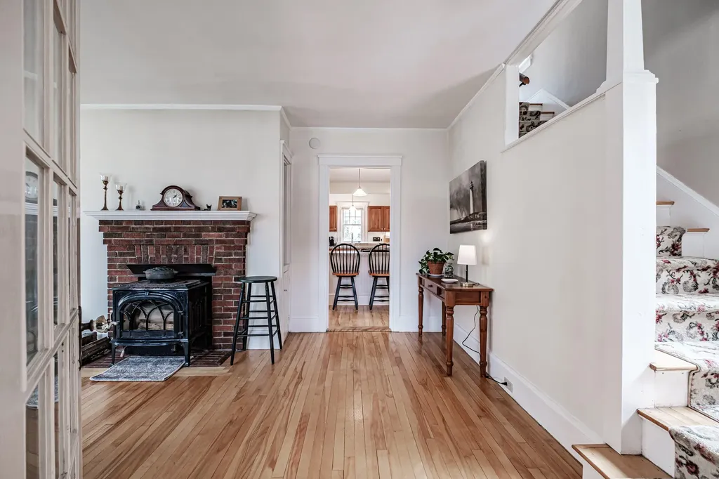 38 Kenwood Street Portland ME 04102