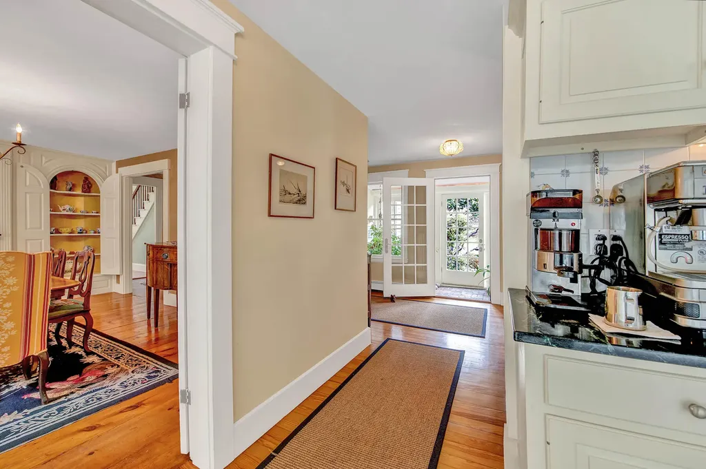 254 Cape Newagen Road Southport ME 04576