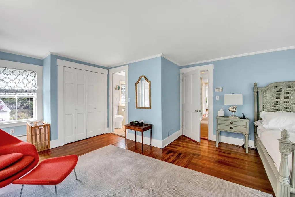 254 Cape Newagen Road Southport ME 04576