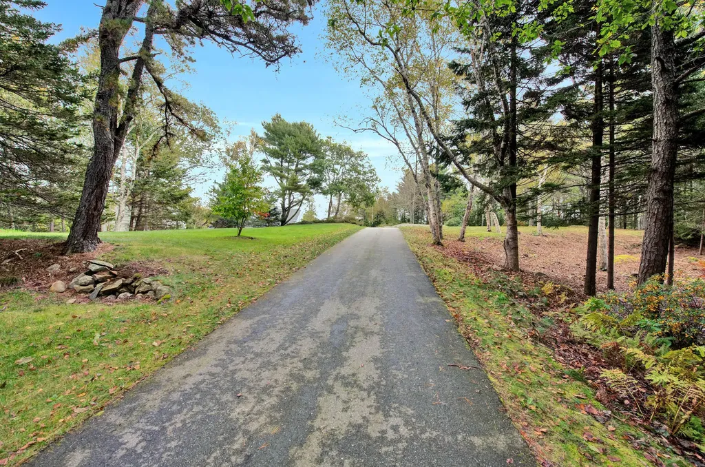 254 Cape Newagen Road Southport ME 04576