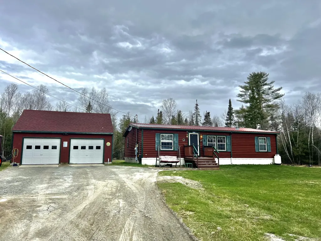 27 Fisher Road Winterport ME 04496