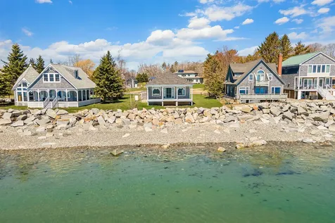 11 Stonehurst Avenue Owls Head ME 04854
