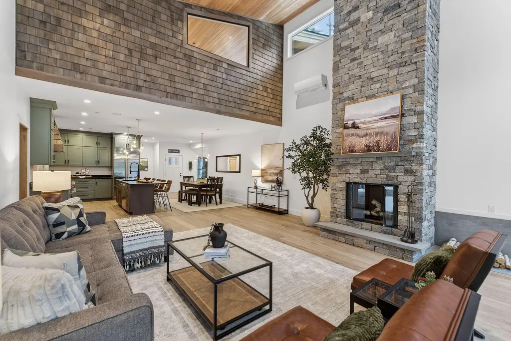 20 Evergreen Lane Newry ME 04261