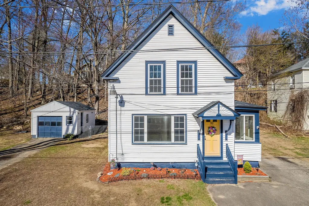 10 Lafayette Street Sanford ME 04073