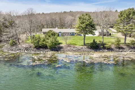 592 Pleasant Point Road Cushing ME 04563