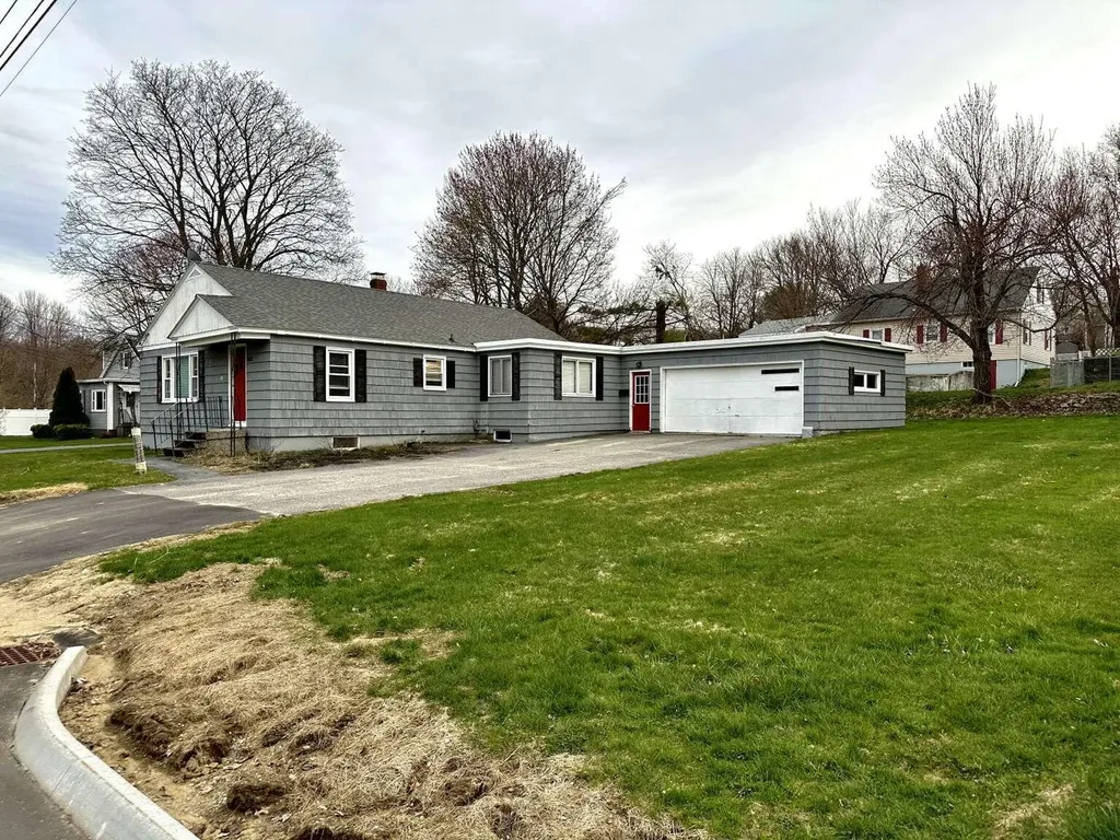165 Warren Avenue Lewiston ME 04240