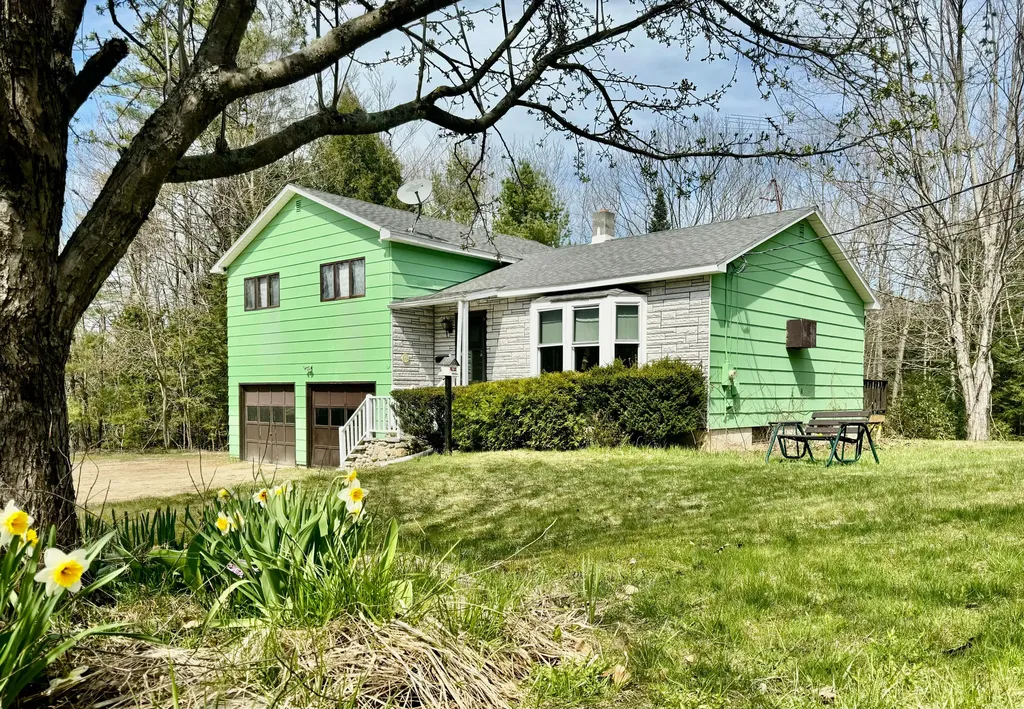 104 Lisbon Road Sabattus ME 04280