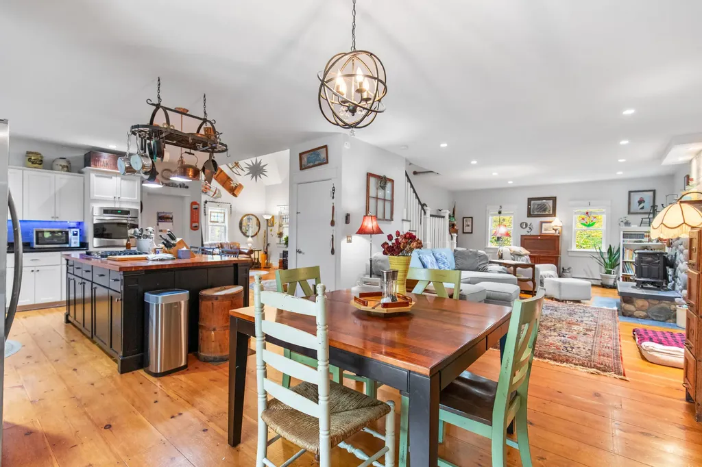 26 Stewart Street Parsonsfield ME 04047