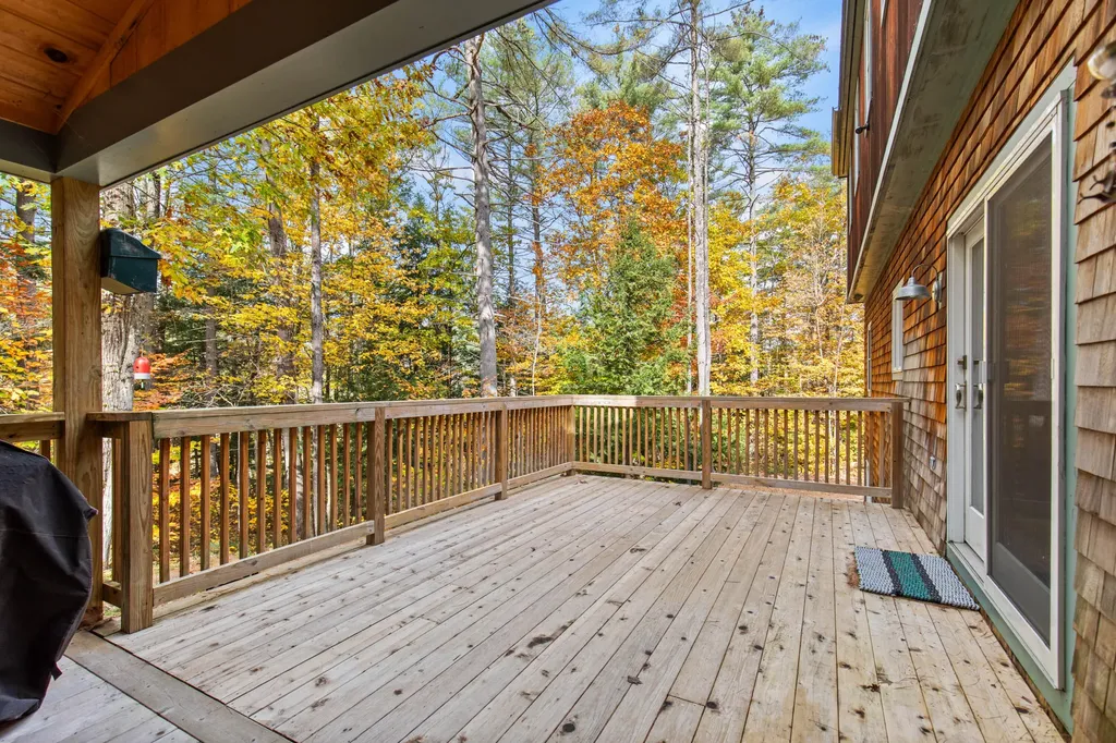 26 Stewart Street Parsonsfield ME 04047