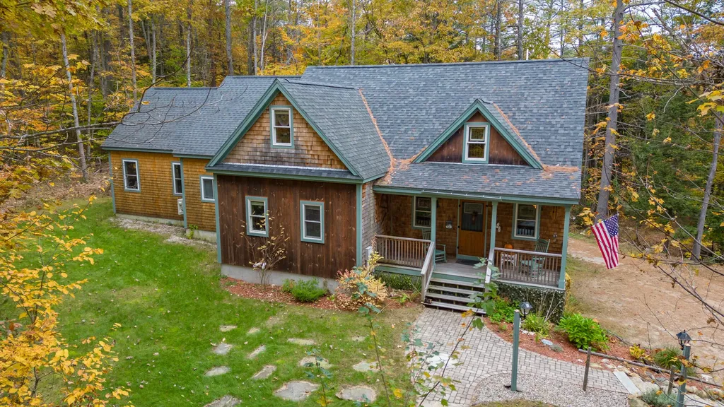 26 Stewart Street Parsonsfield ME 04047