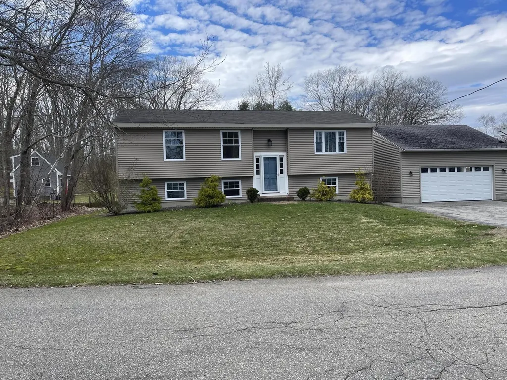 11 Twin Island Drive Biddeford ME 04005