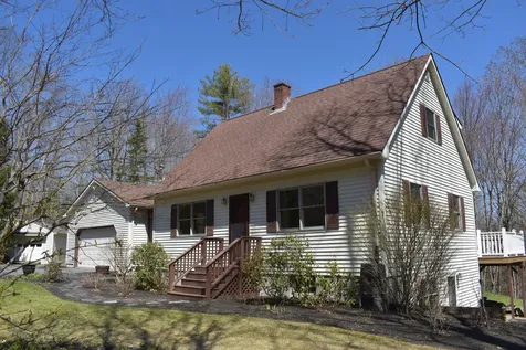 31 Ruby Ridge Road Winthrop ME 04364