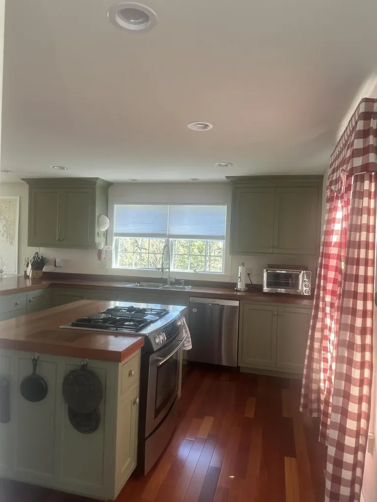 14 Falcon Lane Lamoine ME 04605