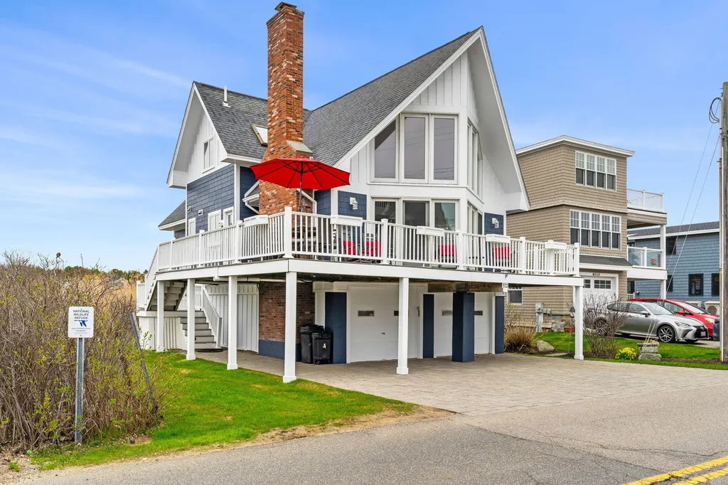 572 Ocean Avenue Wells ME 04090