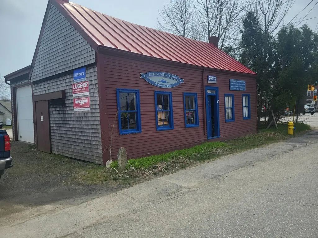 9 Beechwood Street Thomaston ME 04861