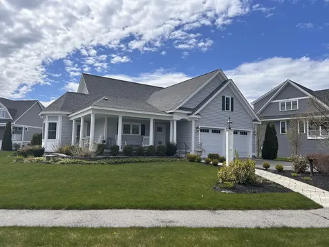 4 Cottage Way Kittery ME 03904