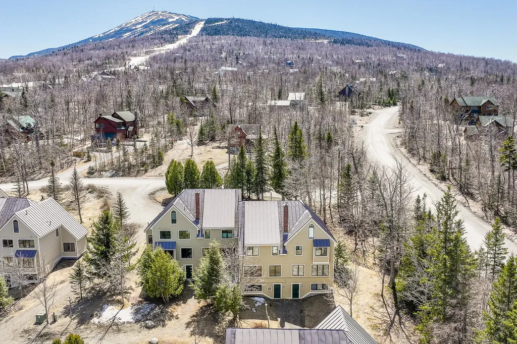 6007 Penobscot Circle Carrabassett Valley ME 04947