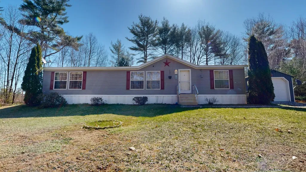 17 Shady Lane Sabattus ME 04280