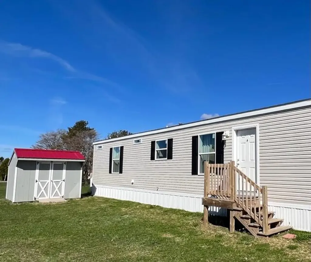 40 Fiddlehead Lane Hancock ME 04640