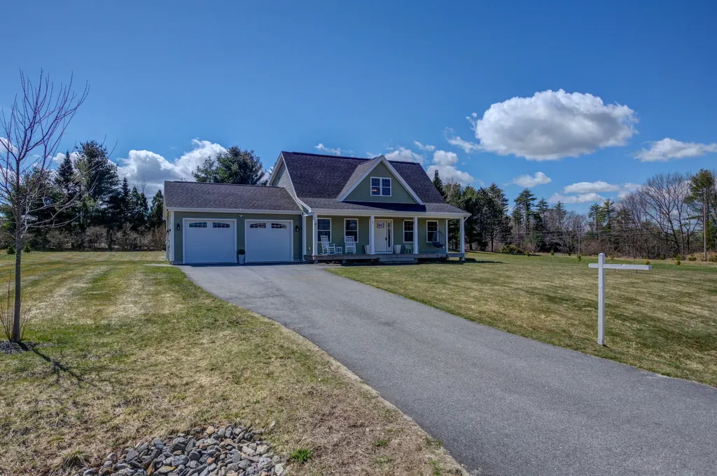 7 Dartmouth Place Windham ME 04062