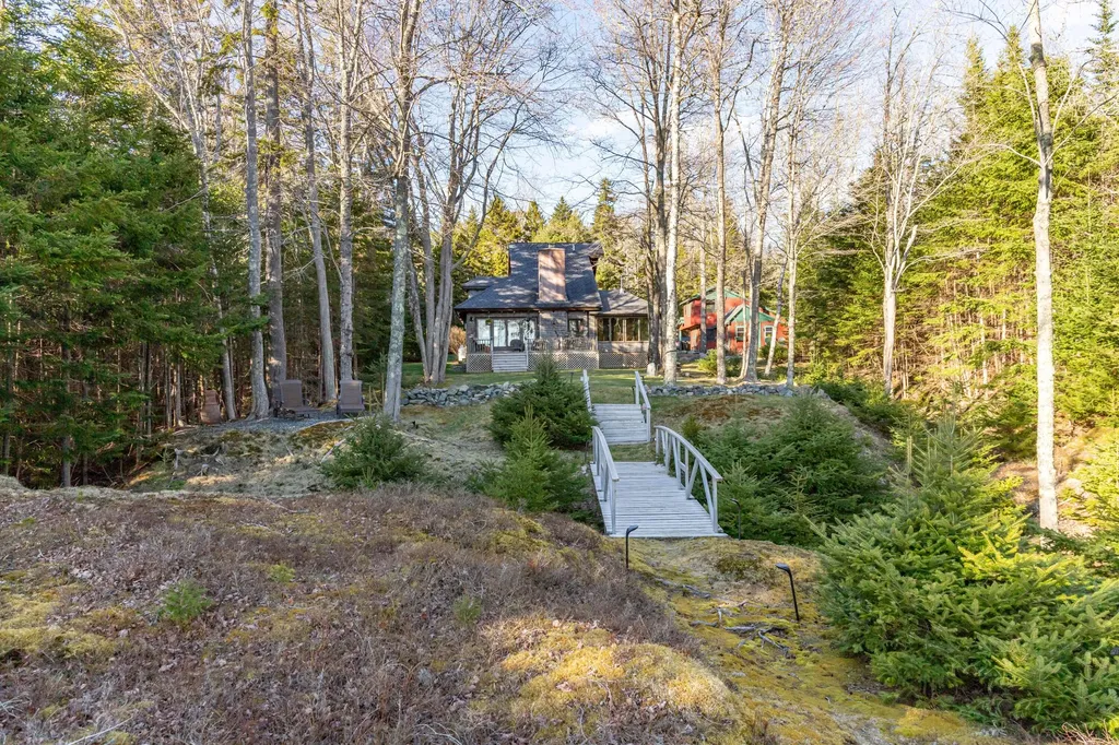 37 Narrows Way Lamoine ME 04605