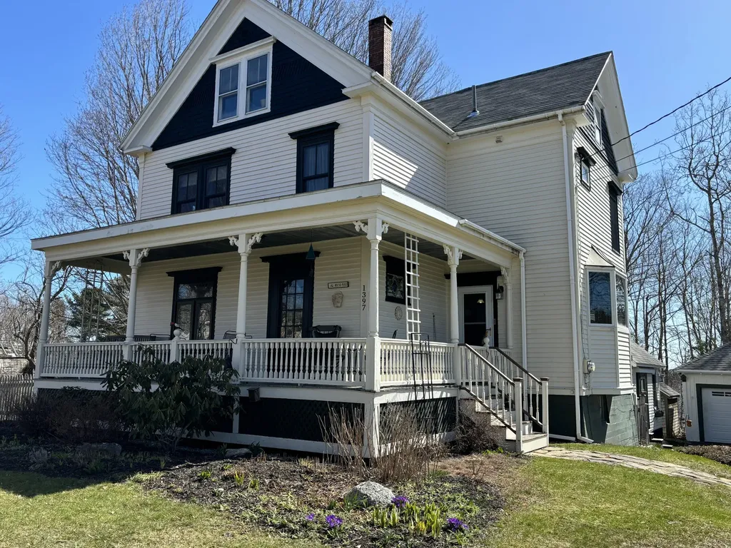 1397 State Route 32 Bristol ME 04564