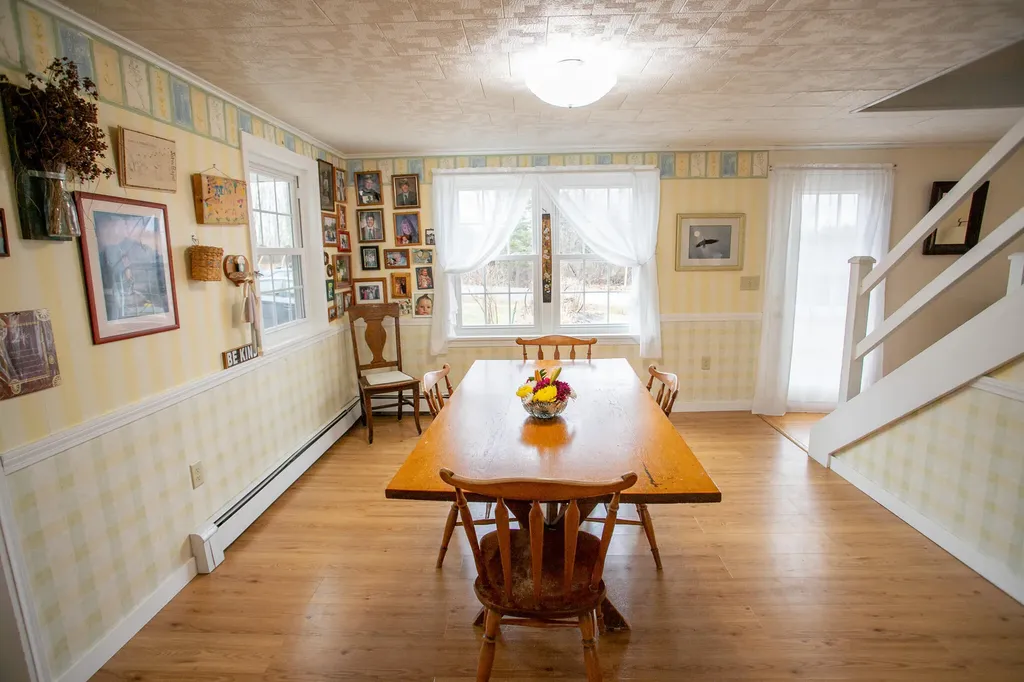 1156 Eastern Avenue Holden ME 04429