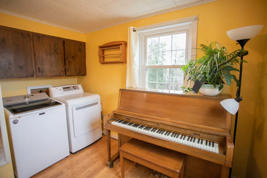 1156 Eastern Avenue Holden ME 04429
