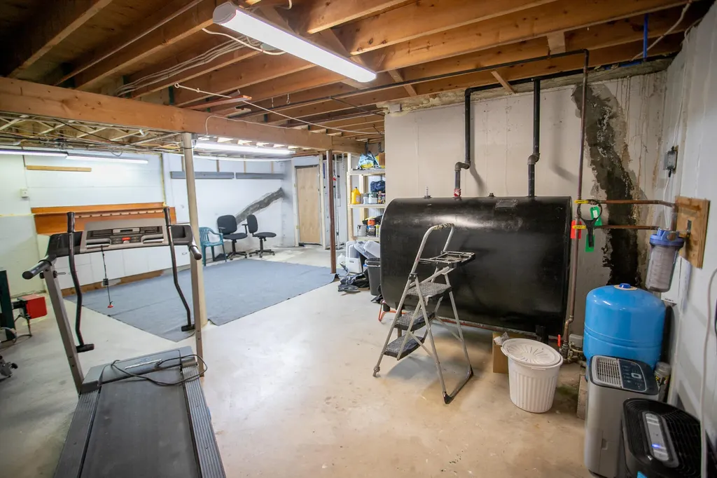1156 Eastern Avenue Holden ME 04429
