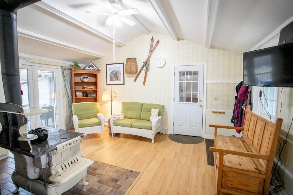 1156 Eastern Avenue Holden ME 04429