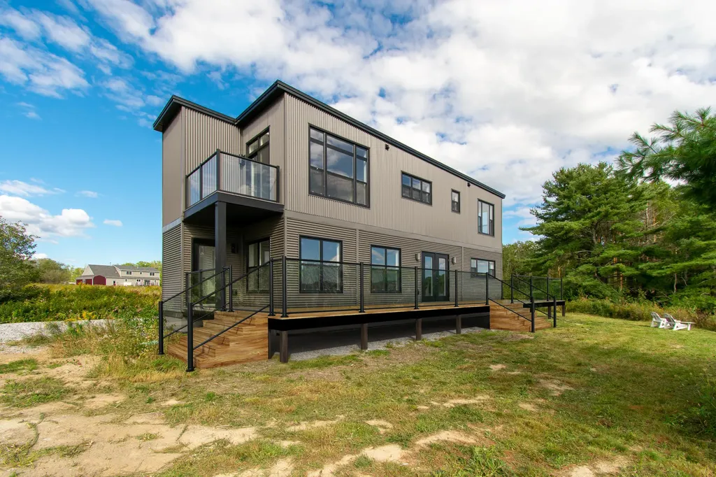46 Toll Bridge Road Thomaston ME 04861