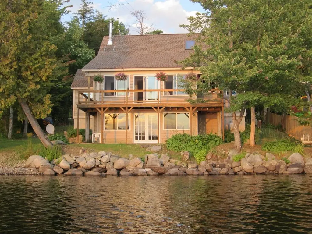 78 Hoover Lane Lincoln ME 04457
