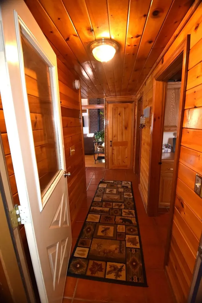 78 Hoover Lane Lincoln ME 04457