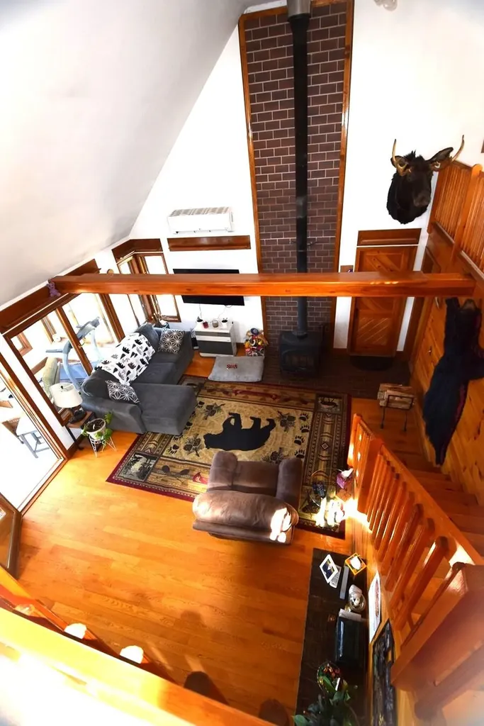 78 Hoover Lane Lincoln ME 04457