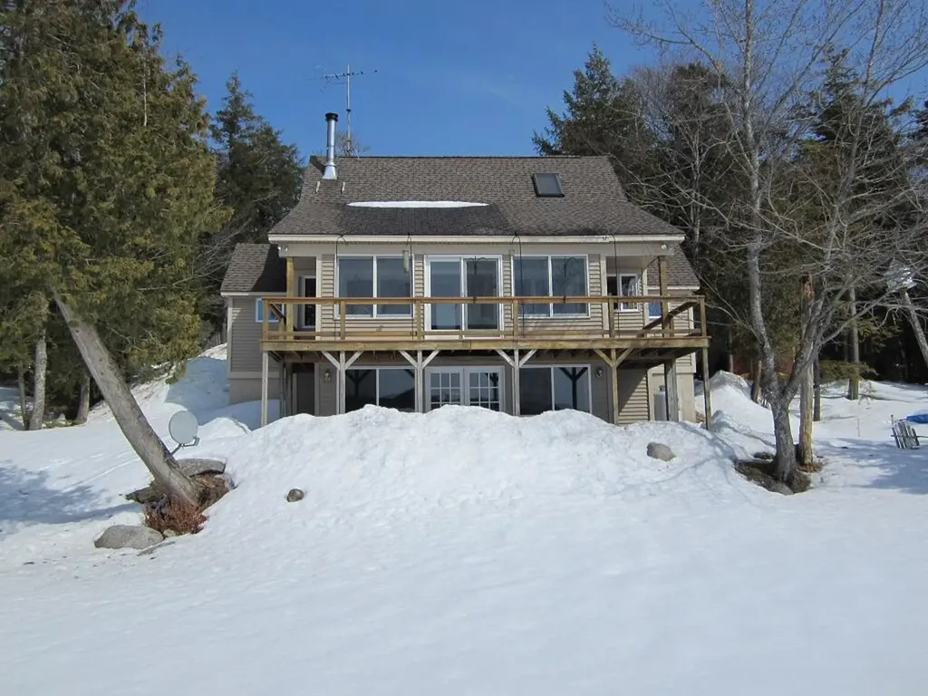 78 Hoover Lane Lincoln ME 04457