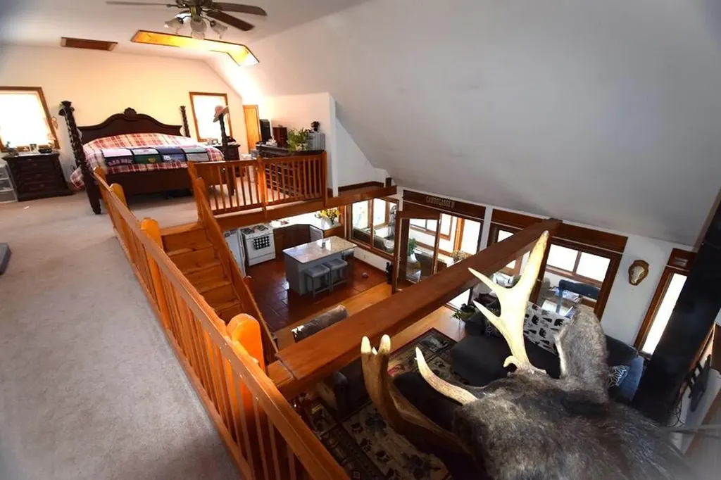78 Hoover Lane Lincoln ME 04457