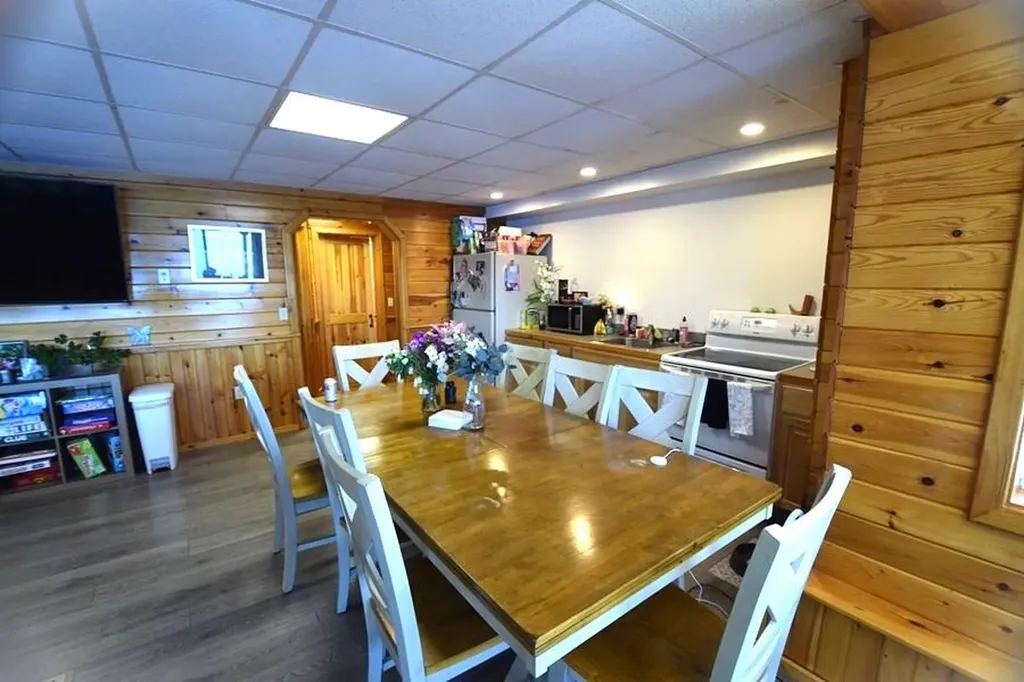 78 Hoover Lane Lincoln ME 04457