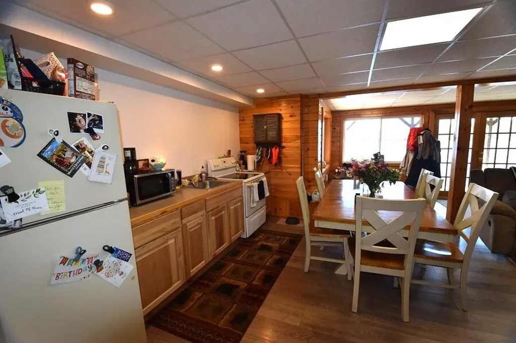 78 Hoover Lane Lincoln ME 04457