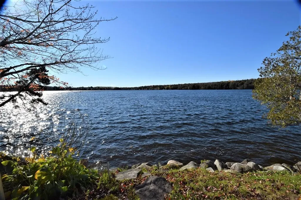 78 Hoover Lane Lincoln ME 04457