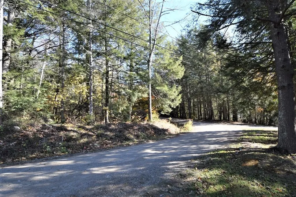 78 Hoover Lane Lincoln ME 04457