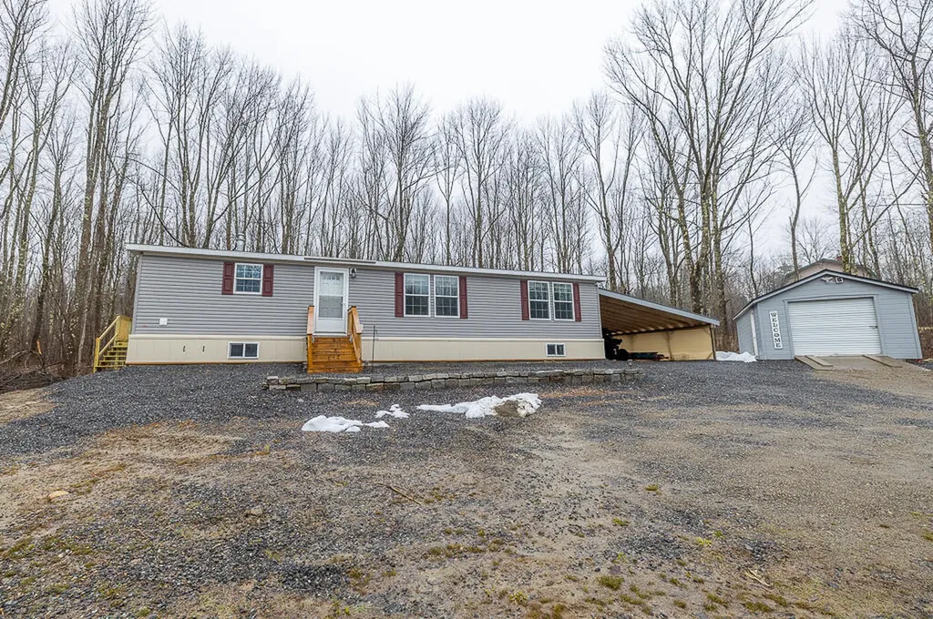 520 E Pittston Road Pittston ME 04345
