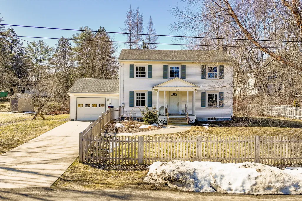 20 Glen Avenue Waterville ME 04901