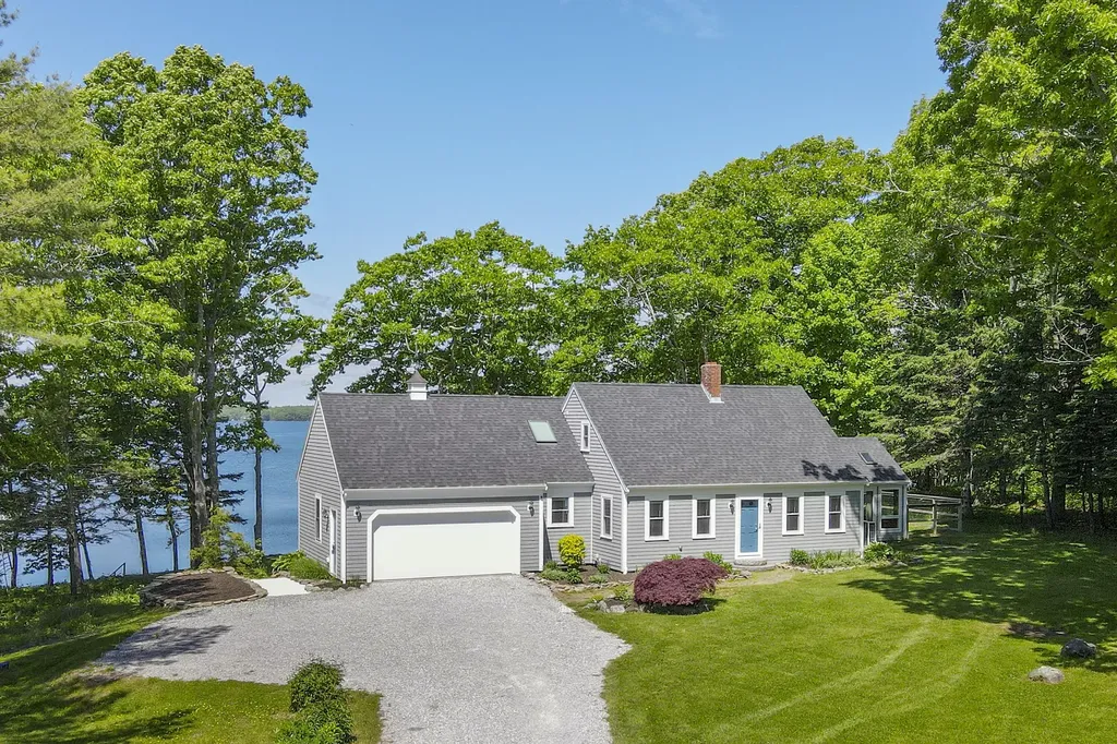 27 Wahebe Road Saint George ME 04860