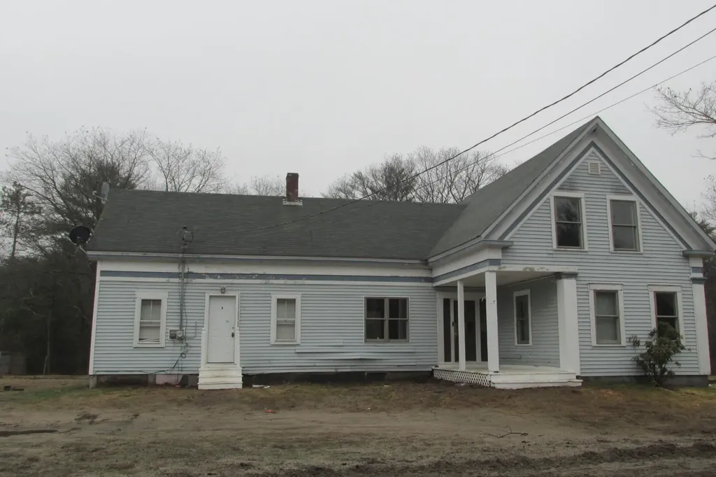 10 Trask Road Turner ME 04282