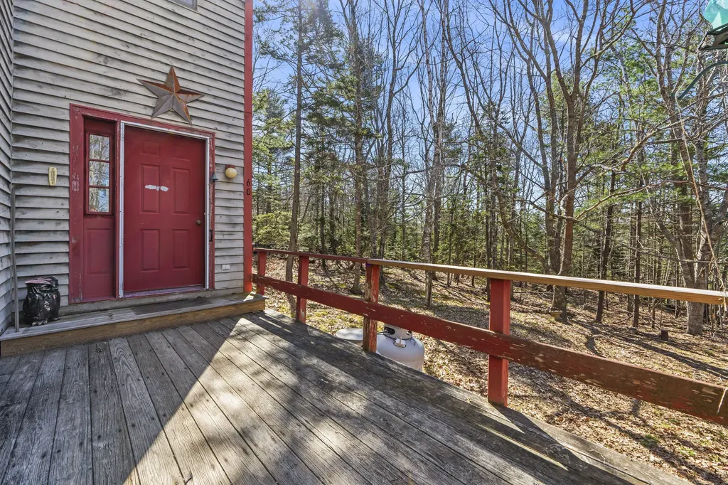 60 Back Narrows Road Boothbay ME 04537