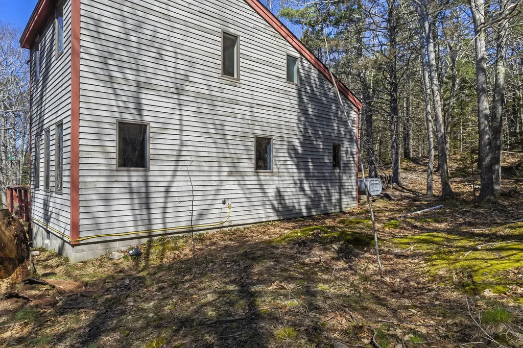 60 Back Narrows Road Boothbay ME 04537