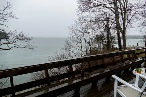 33 Shore Drive Freeport ME 04032