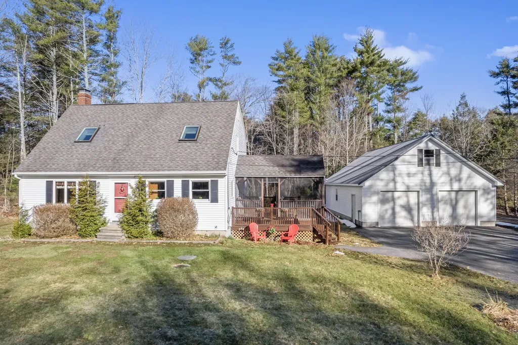 12 Pinecrest Drive York ME 03909