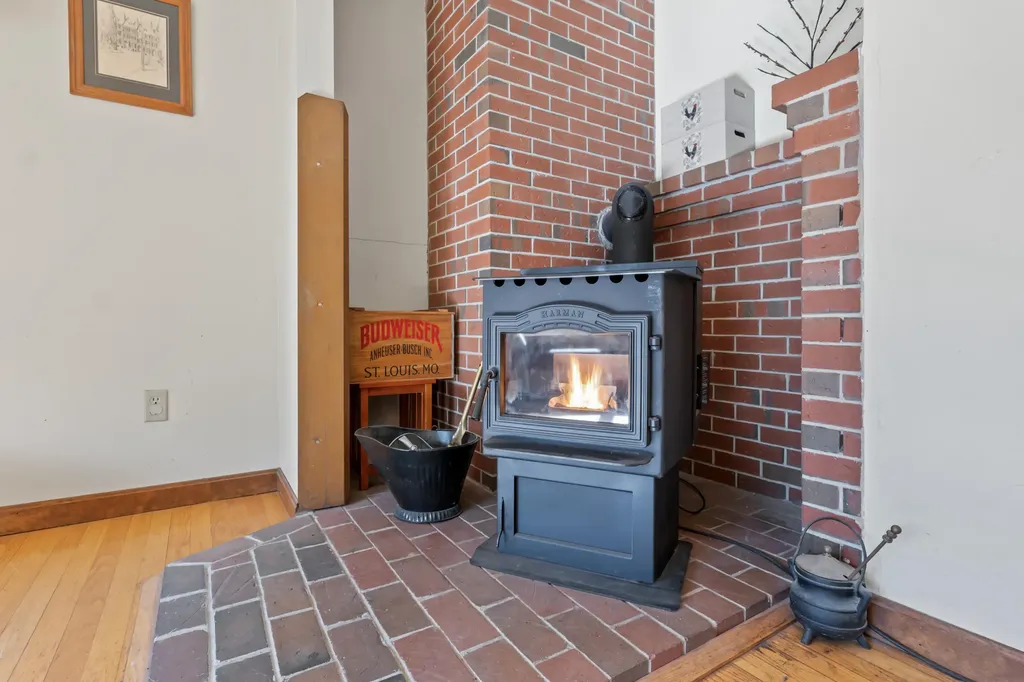 12 Pinecrest Drive York ME 03909
